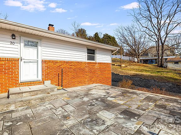 5th image of 20 Ridge Cross Rd