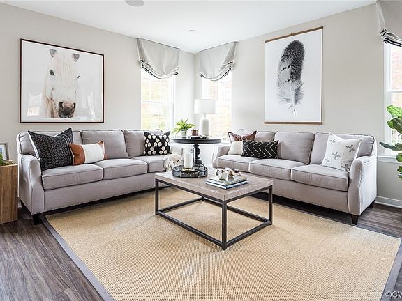 3rd image of 2125 Bloom Ln #D-2