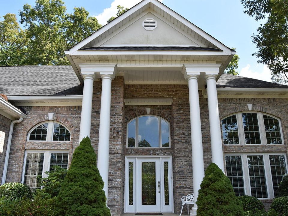 1st image of 130 Wedgewood Dr
