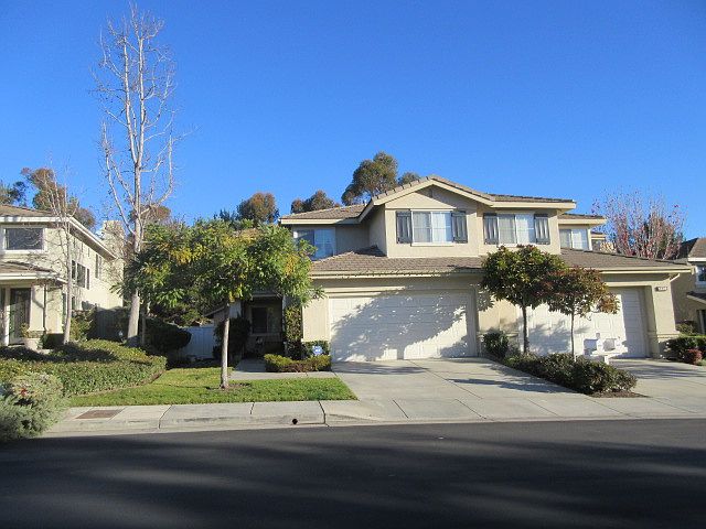 1st image of 1335 Canterbury Ln