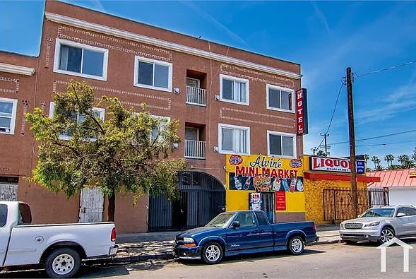 Building Photo 3