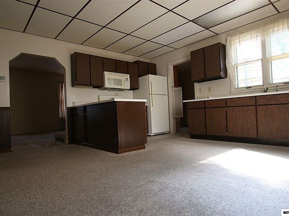 5th image of 526 6th St SE