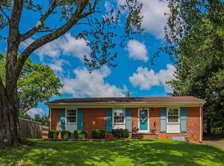 2211 Banbury St, Charlottesville, VA 22901