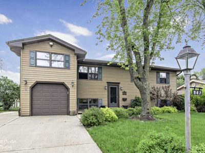 947 Cardiff Dr, Crystal Lake, IL, 60014