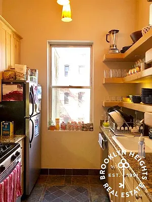 Rented by Brooklyn Heights Real Estate Inc | media 8