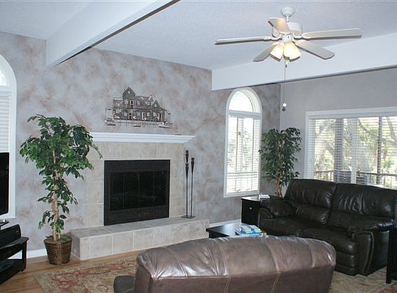 3rd image of 3015 Ocean Winds Dr
