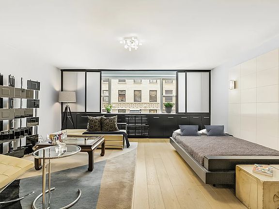 5th image of 139 E 33rd St APT 3J