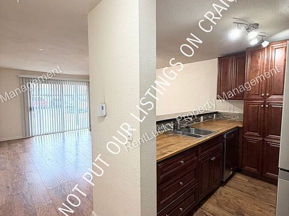 2nd image of 1003 14th Ave S #H1