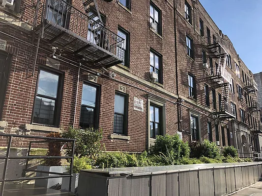 Rented by Abba Realty Associates INC | media 19