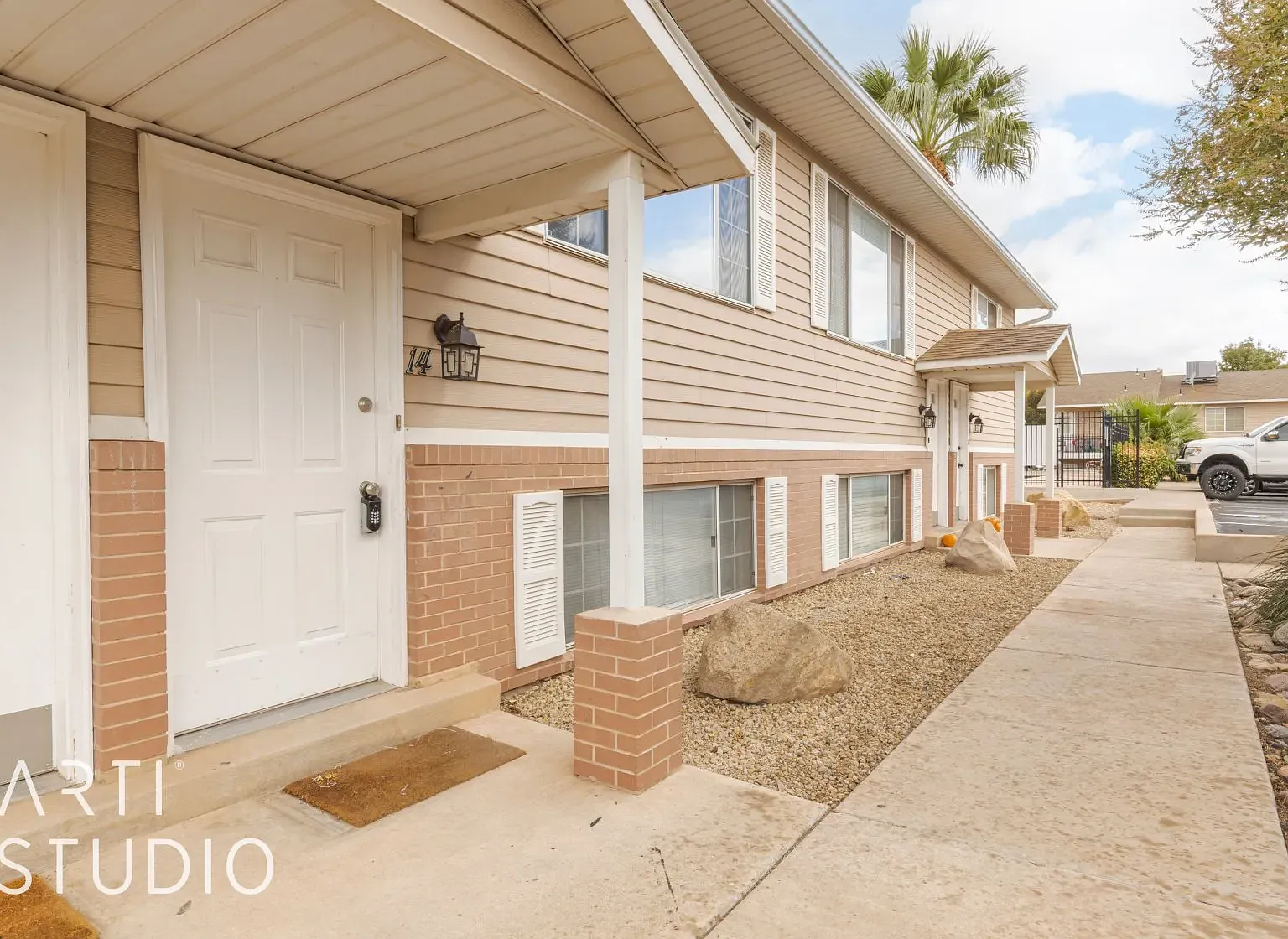 E290 - 455 S. 1100 E. #14 — Photo 2