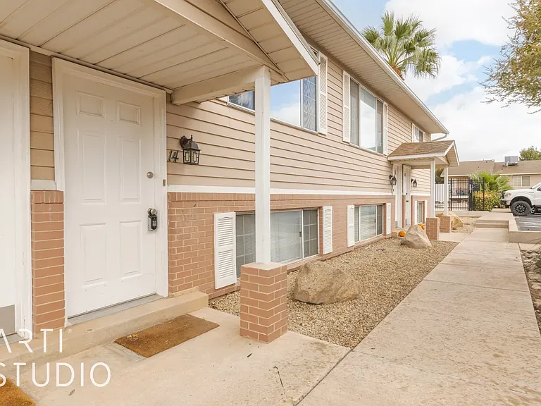 455 S 1100 St E #14 — Photo 2