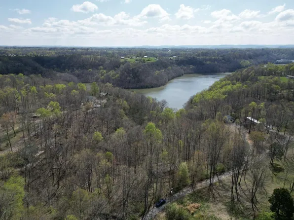 10 Valley View Dr, Nancy, KY 42544