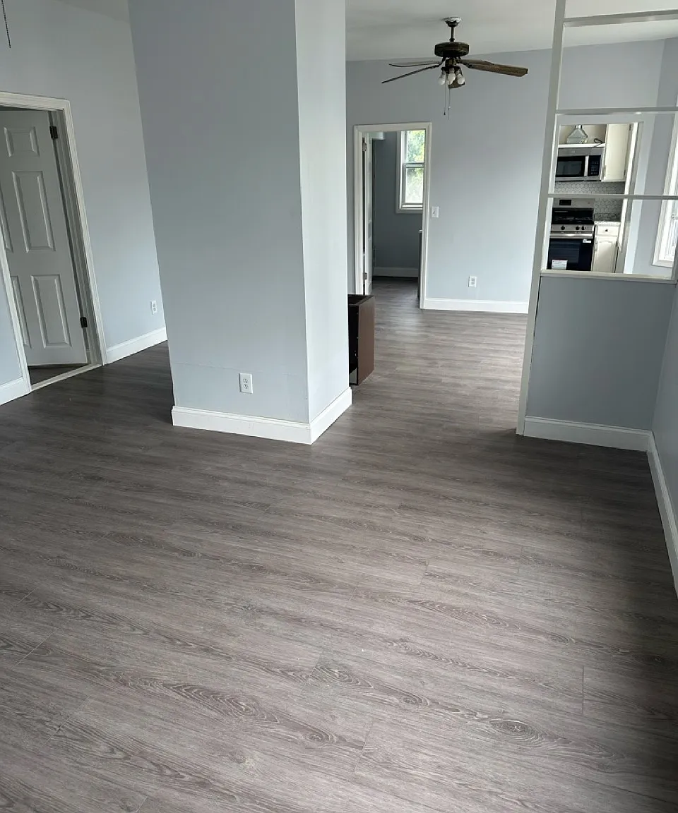 3 bed, $2,100 — Photo 2