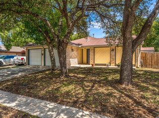 9715 Woodland Hls, San Antonio, TX 78250