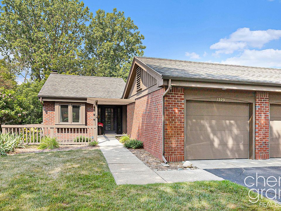 1st image of 1323 Suncrest Dr NE #68