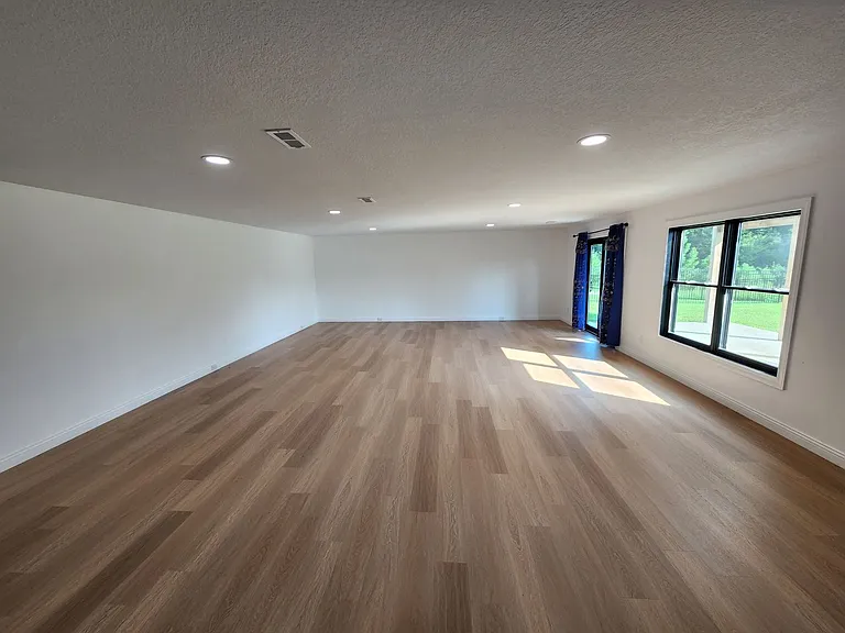 6817 Timber Ct — Photo 33