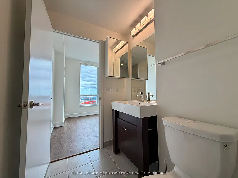 840 Queens Plate Dr #1601 — Photo 9