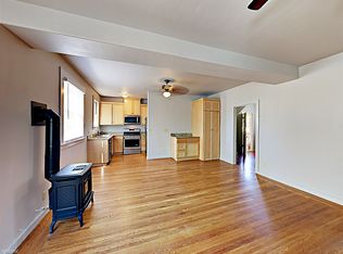 908 38th St, Sacramento, CA 95816