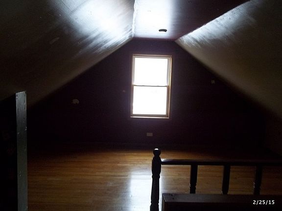 4th image of 10951 S Avenue C