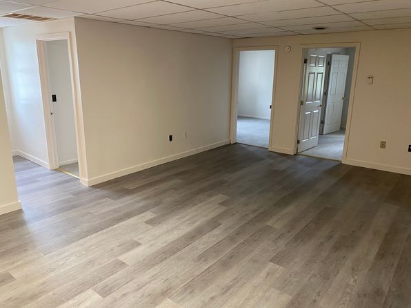 138 Clay Ave APT 4