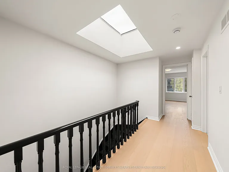 10 Gibson Ave — Photo 34
