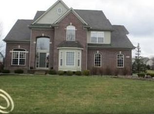 3601 High Grove Way, Lake Orion, MI 48360