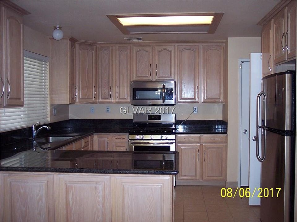 2nd image of 5433 Old Oak Ct #0