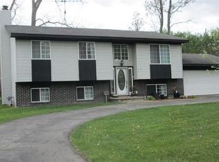 2311 Phillips Rd, Auburn Hills, MI 48326