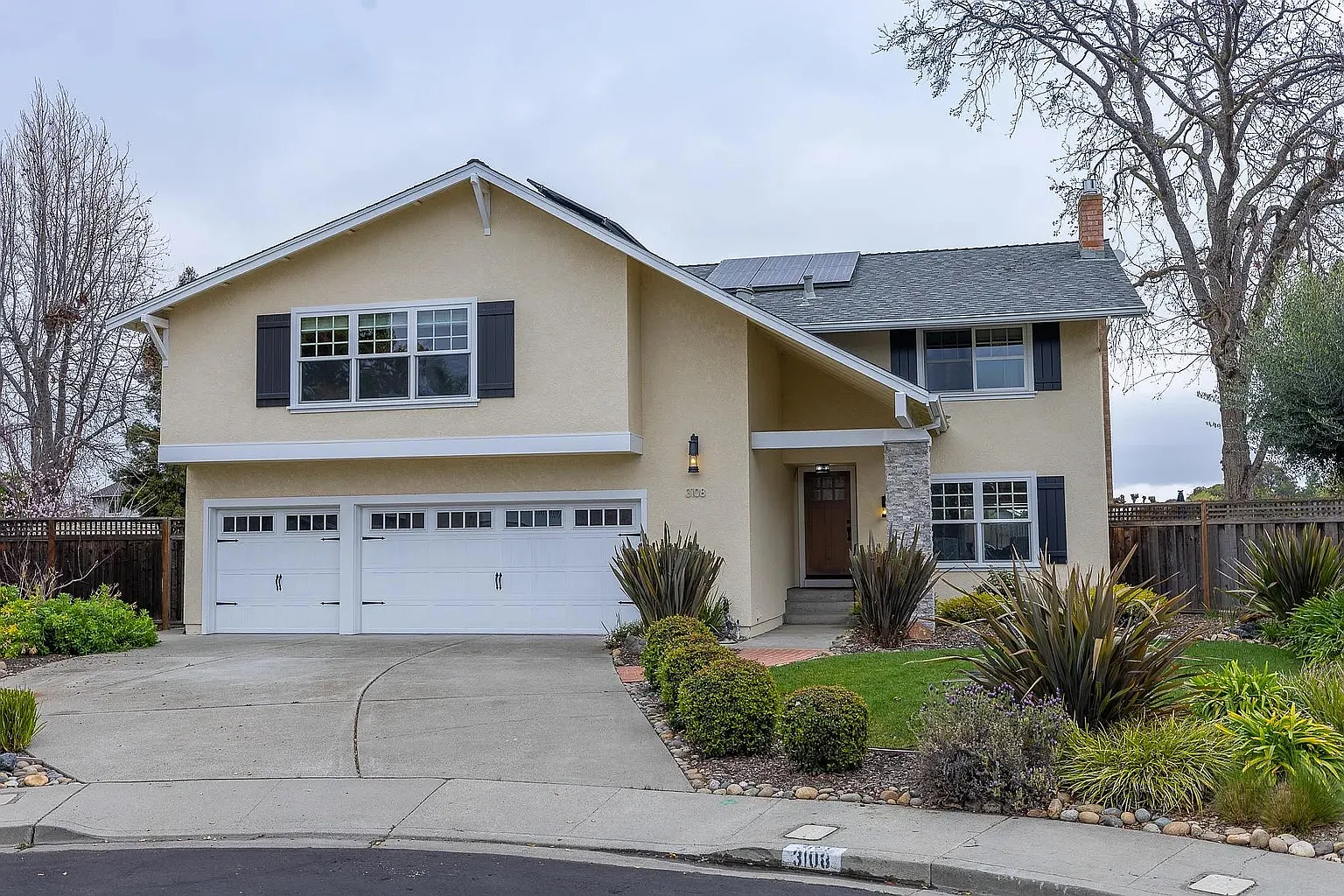 5 bed, 2678 sqft, $6,500 — Photo 1