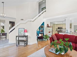 2572 Elden Ave APT D, Costa Mesa, CA 92627