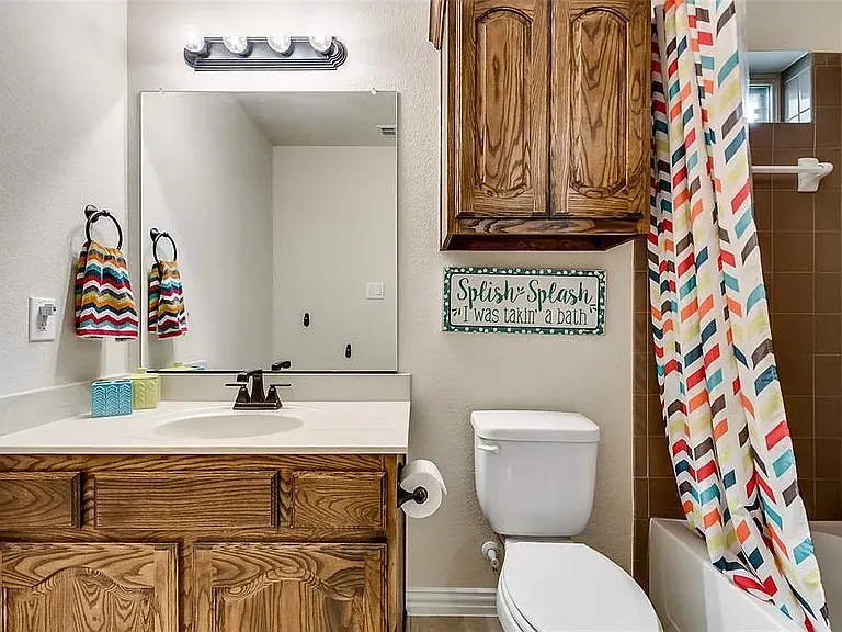 411 Sunnyside Ln — Photo 28