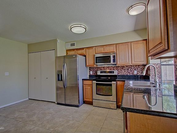 4th image of 6428 W Carol Ave