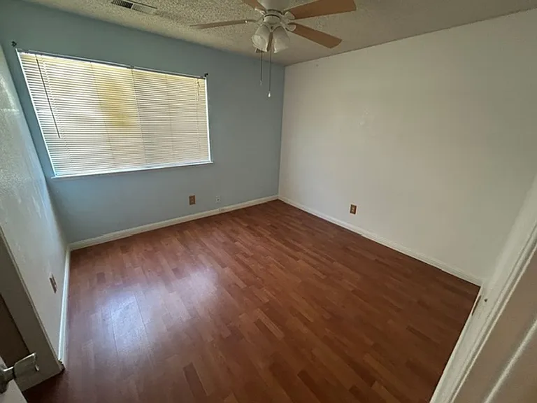 4927 W Hemlock Ave — Photo 14