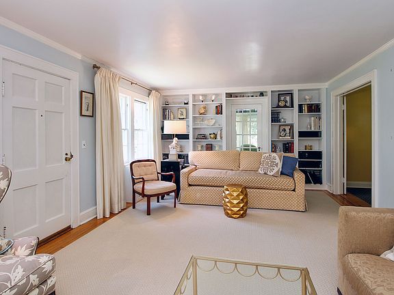 429 Forest Ave (2).jpg