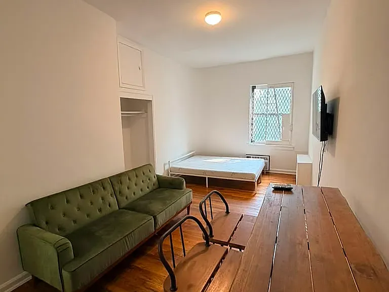 324 E 14th St #5-B — Photo 9
