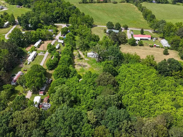 22 Lilac Private Dr, Falkville, AL 35622