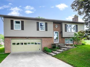 203 Westridge Ct, Versailles, KY 40383