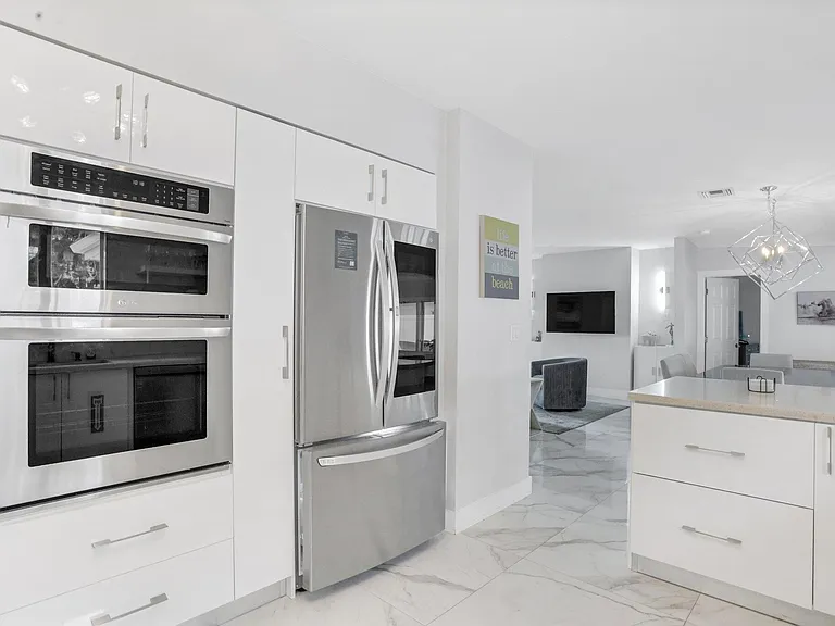 3025 Center Ave — Photo 15