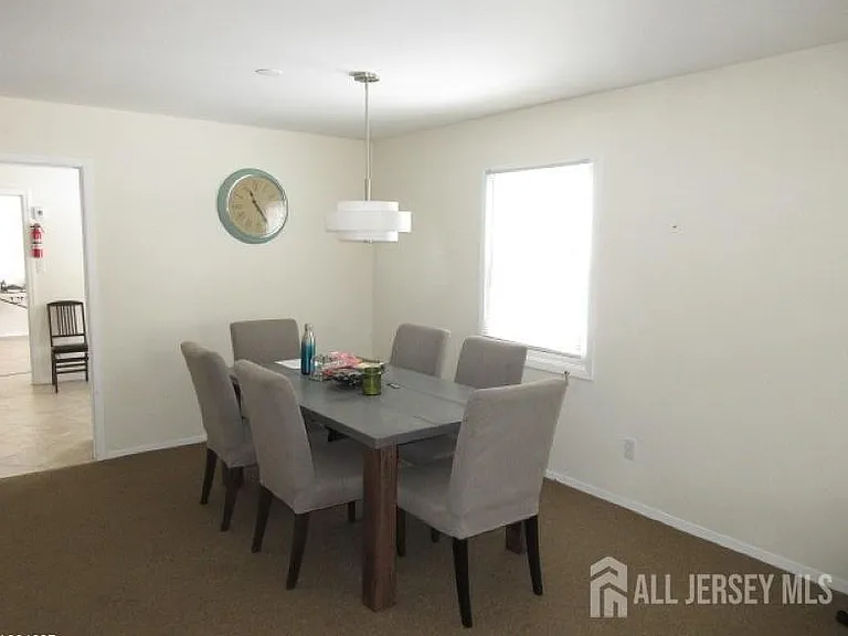 6 Flower Rd — Photo 17