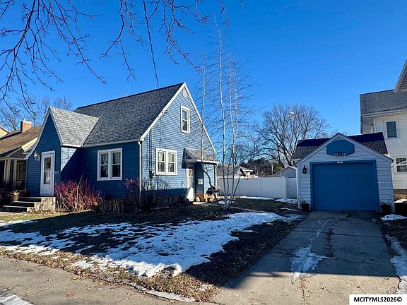 2nd image of 1011 N Jefferson Ave