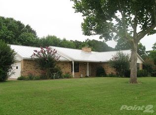 2500 Mustang Rd, Brenham, TX 77833