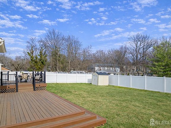 5th image of 408 Old Georges Rd