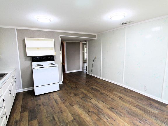 Kitchen & dining