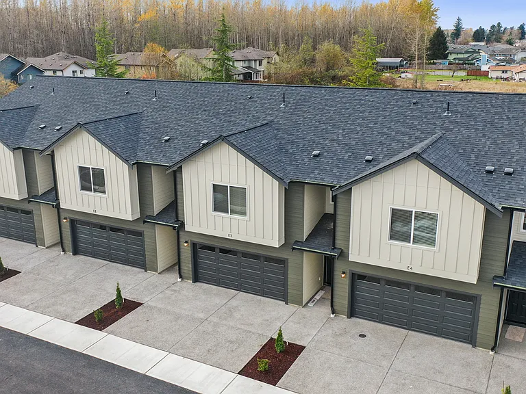 Spruce Prairie Homes — Photo 3