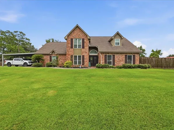 980 Dugas St, Bridge City, TX 77611