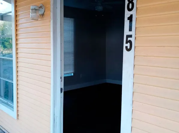815 4th St, Sour Lake, TX 77659