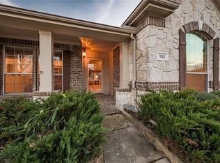 102 Mustang Dr, Fate, TX 75087