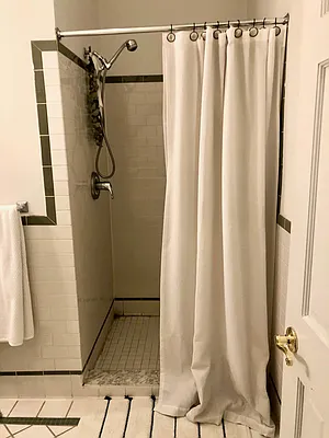 Rented by Urban Real Estate Property Group Inc | media 4