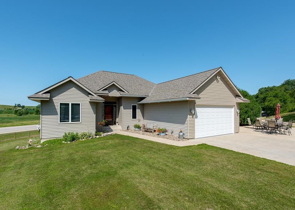 Welcome to 35670 Highway 56 Boulevard!