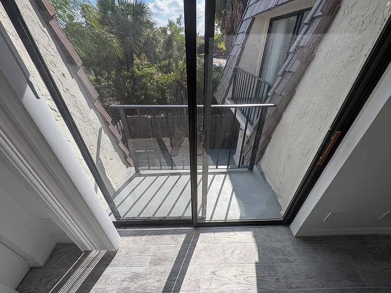 1733 N Congress Ave — Photo 23